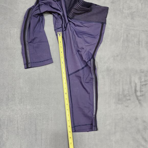 Lululemon Cropped Leggings Purple size 8 - Picture 7 of 9